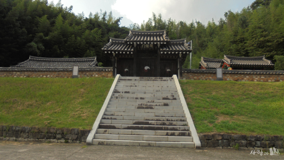 ��õ�� (������� ������ ��� ������, �̰����� �̻�. �Ǳ�, �������� ���и� ������ �ݳ��絵 �Բ� �ִ�.)