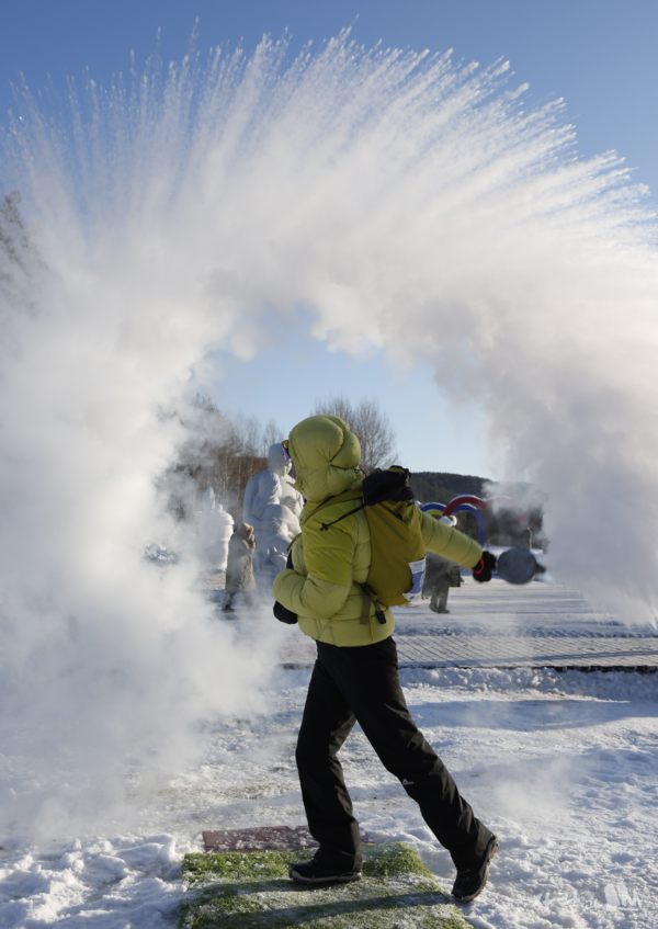 ���ڰ� ������ �ӿ� �߰ſ� ���� �Ѹ��� ���� ��� ������ ����� �ִ�.